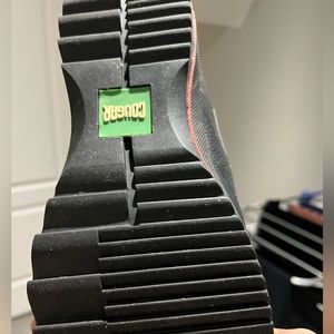 Women’s Cougar Winter Boots. Worn once!